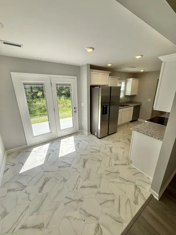 100 Stonehenge Cir, Manchester, TN 37355