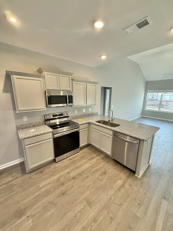 88 Stonehenge Cir, Manchester, TN 37355