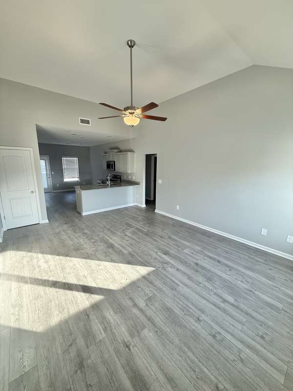 88 Stonehenge Cir, Manchester, TN 37355