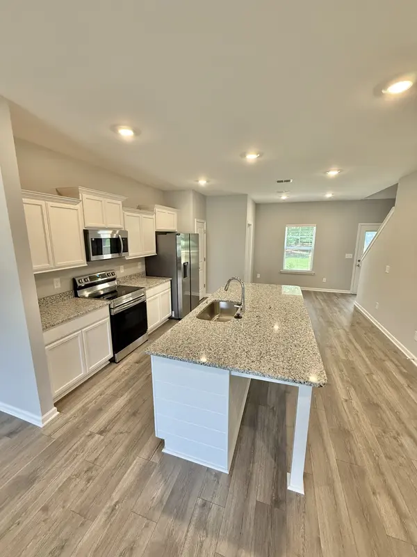 75 Country Cir, Manchester, TN 37355