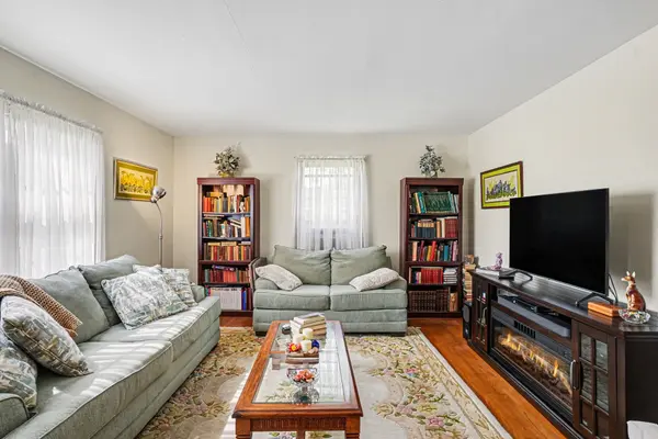 907 Camellia Dr, Columbia, TN 38401
