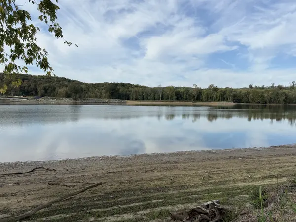 313 Hardin Bottom River Rd, Clifton, TN 38425