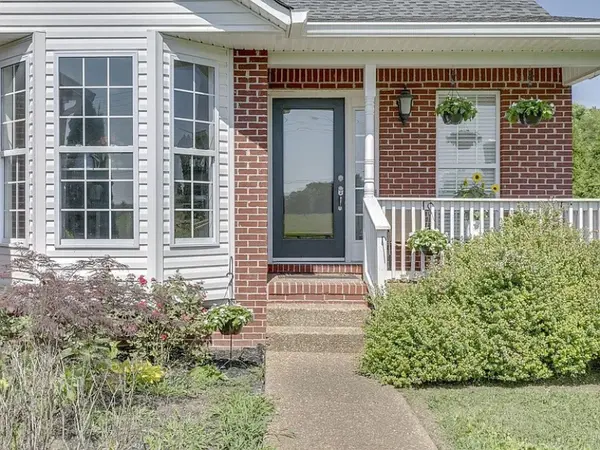 2301 Clara Mathis Rd, Spring Hill, TN 37174