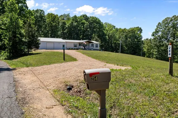 254 Shiloh Hollow Rd, Erin, TN 37061