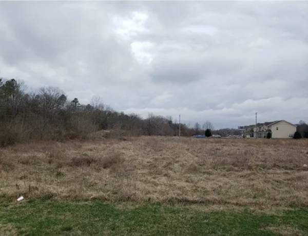 702 Bear Creek Pike, Columbia, TN 38401
