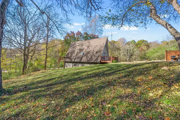 389 Harper Rd, Clarksville, TN 37043