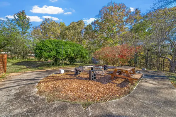 389 Harper Rd, Clarksville, TN 37043
