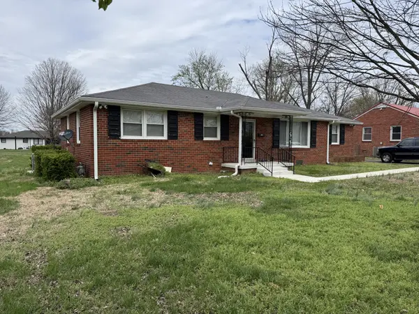 207 Elmwood Dr, Lebanon, TN 37087