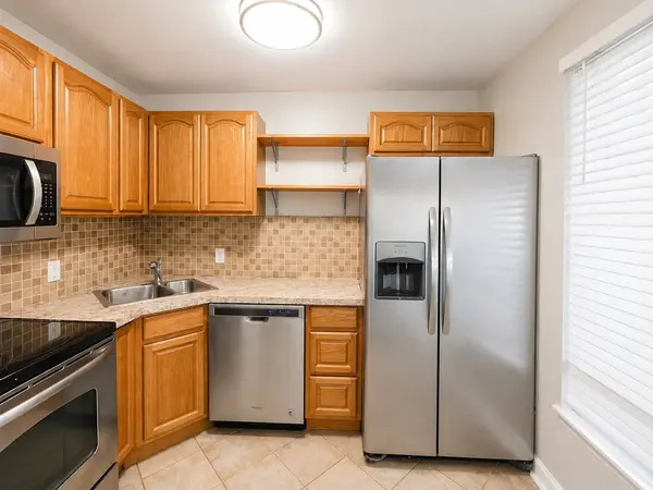 555 N DuPont Ave #A12, Madison, TN 37115