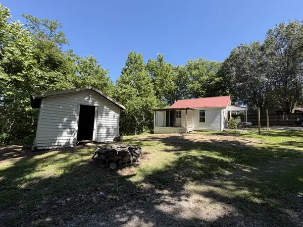 2 Wilma Ln, Chestnut Mound, TN 38552