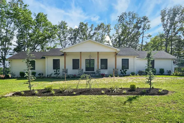 28 Lakeland Dr, Mcminnville, TN 37110