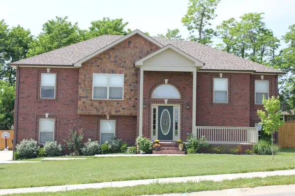 1512 Hattie Ln, Clarksville, TN 37042