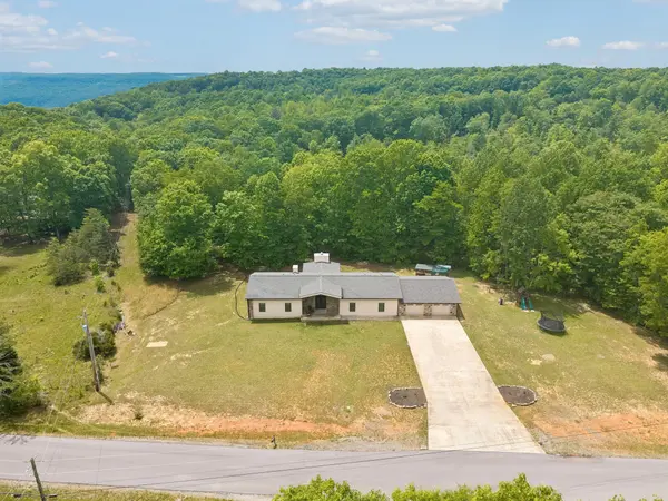 1500 Jackson Point Rd, Sewanee, TN 37375