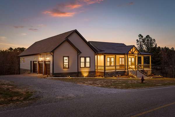 2323 River Bluffs Drive, Jasper, TN 37347