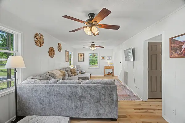 175 Gentry Gray Rd, Cadiz, KY 42211