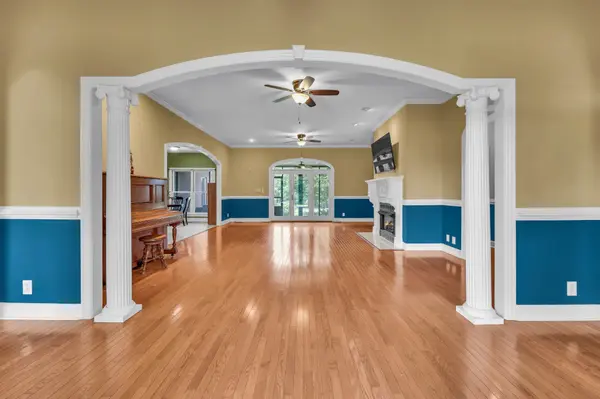1045 McClure Rd, Clarksville, TN 37040