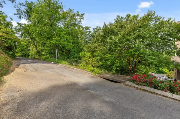 209 Thompson Street, Chattanooga, TN 37405