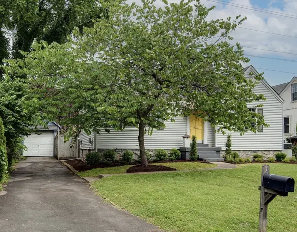 2716 Sharondale Ct, Nashville, TN 37215