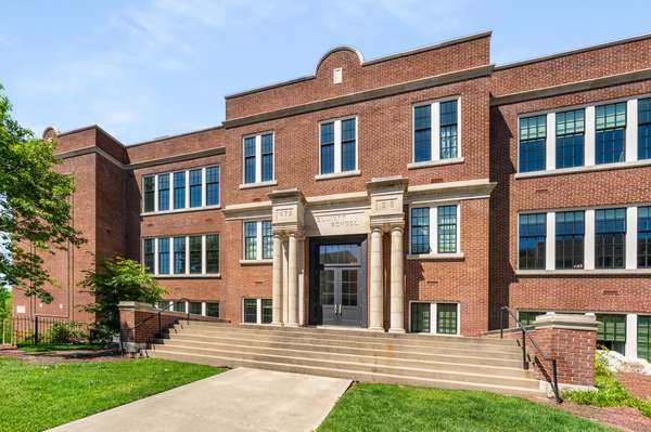601 Madison St #210, Nashville, TN 37208