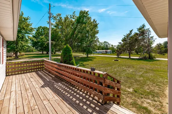 1212 Mount Vernon Rd, Bethpage, TN 37022
