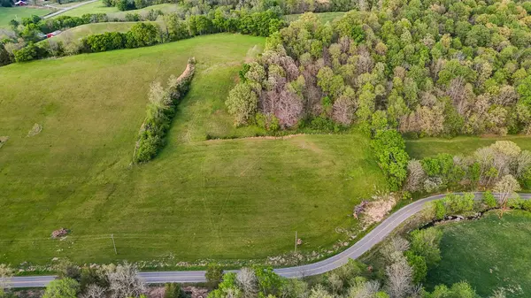 53 Pleasant Hill Rd, Lynchburg, TN 37352