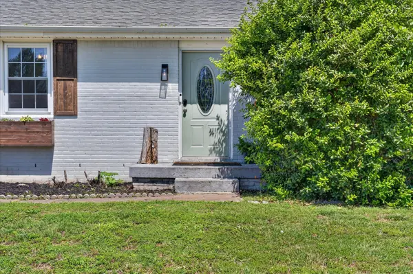 2706 W Copeland Ct, Clarksville, TN 37042
