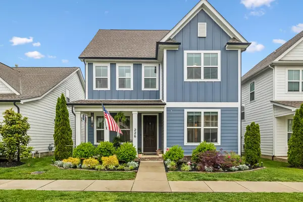 226 Southmen Ln, Spring Hill, TN 37174