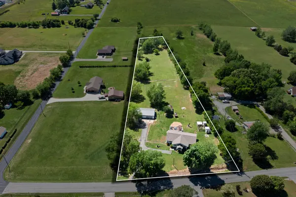 3474 Pleasant Grove Rd, White House, TN 37188