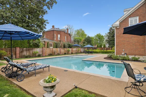 224 3rd Ave #S, Franklin, TN 37064