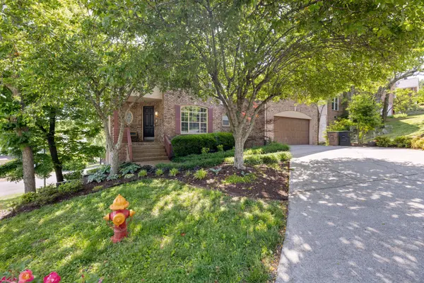5301 Windypine Dr, Nashville, TN 37211