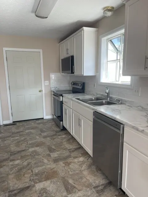 4980 Minnis Rd, Springfield, TN 37172