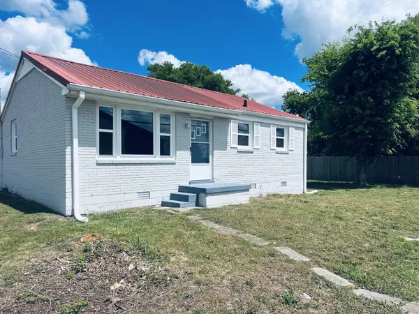 601 C L Manier ST, Lebanon, TN 37087