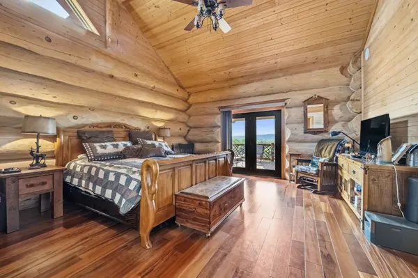 2835 Cross Mountain Rd, Shady Valley, TN 37688