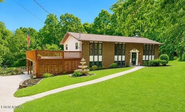 235 S Ridge Rd, Knoxville, TN 37920