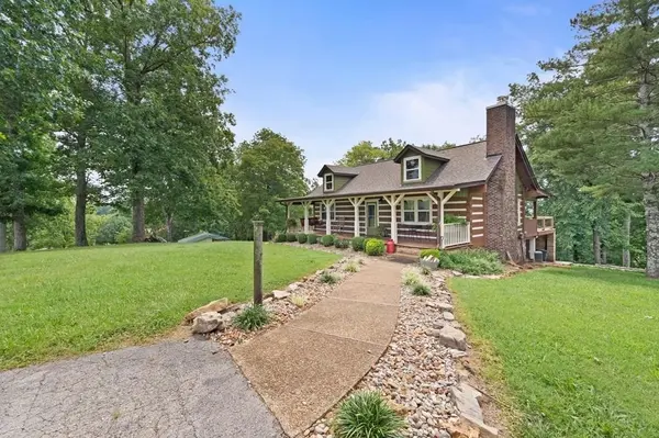 200 Duke Ln, Livingston, TN 38570
