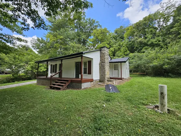 210 Rawls Creek Rd, Gordonsville, TN 38563