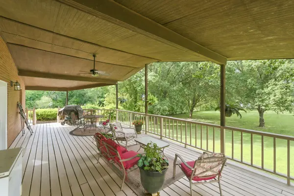 4449 Washington Rd, Greenbrier, TN 37073