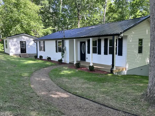 726 Cherrywood Ct, Ashland City, TN 37015