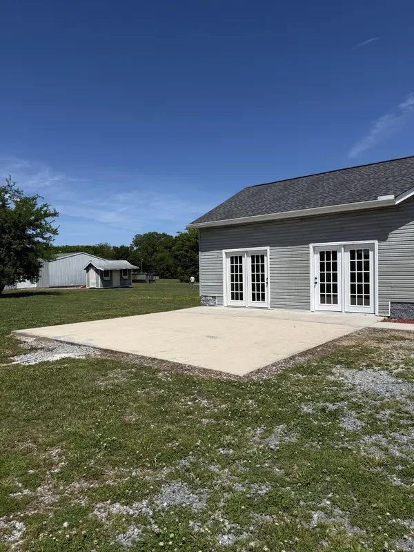 126 Simmons Ln, Shelbyville, TN 37160