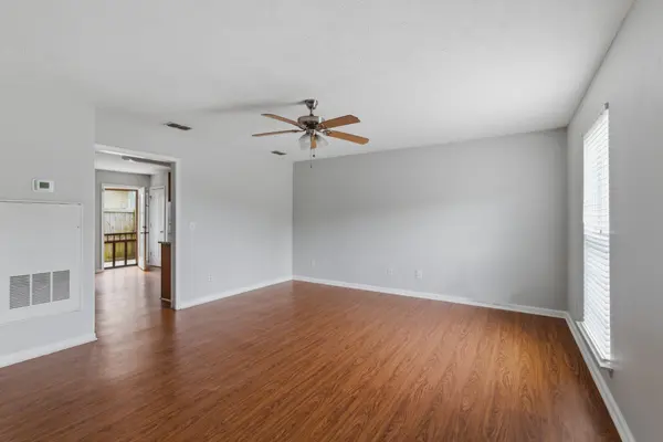 5170 Hickory Hollow Pkwy #100, Antioch, TN 37013