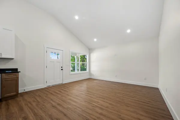 208 DECHERD STREET #W, Tullahoma, TN 37388