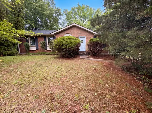 587 Lafayette Rd, Clarksville, TN 37042
