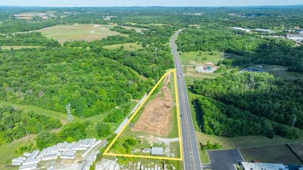 1094 New Highway 7, Columbia, TN 38401