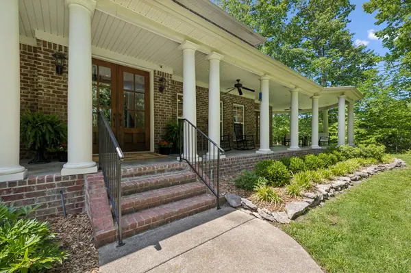 911 Bluff Rd, Brentwood, TN 37027