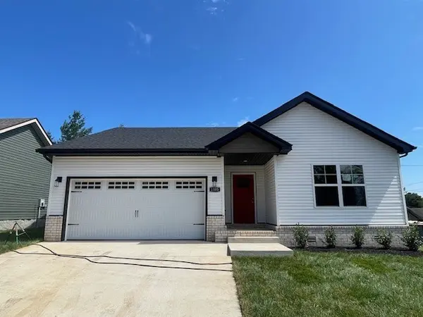 1105 Poppyseed Dr, Oak Grove, KY 42262
