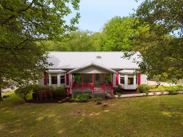 263 River Oaks Drive, Sparta, TN 38583