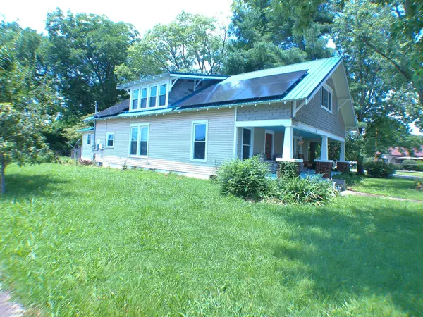 201 Hodges St #N, Cowan, TN 37318