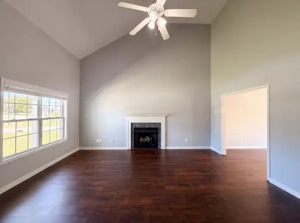 982 Silty Dr, Clarksville, TN 37042