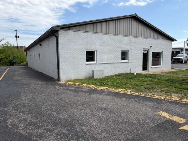 137 W Broadway, Gallatin, TN 37066