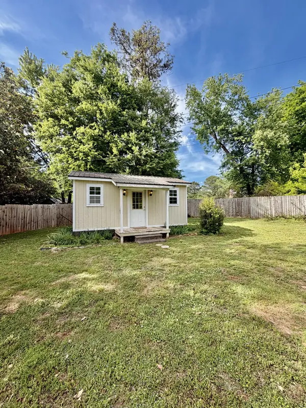232 Admiral Cir, Lawrenceburg, TN 38464